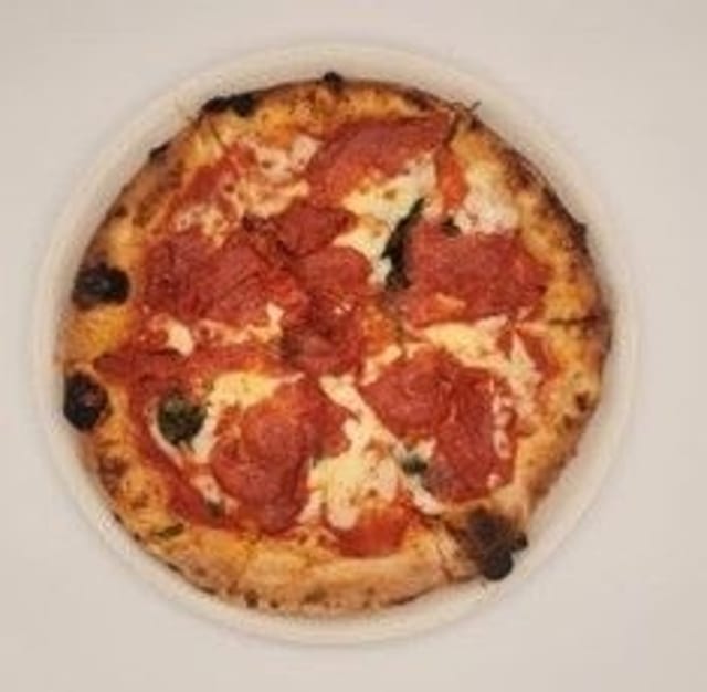 Salame Piccante Pizza.
